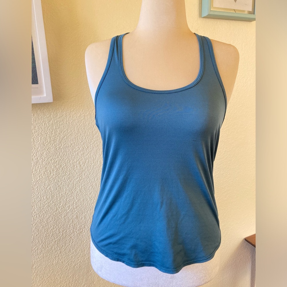 OV racerback super lite mesh tank, EUC Sz M